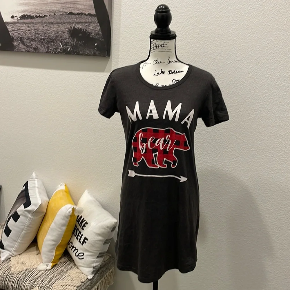 ❌SOLD❌Mama Bear Nightshirt - Picture 1 of 4